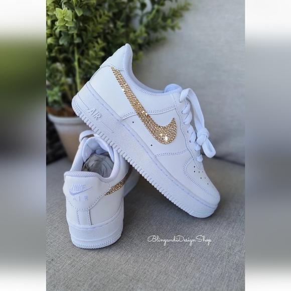 Women's Nike Air Force 1 07 White Sneakers made with Swarovski Crystals - Picture 6 of 7